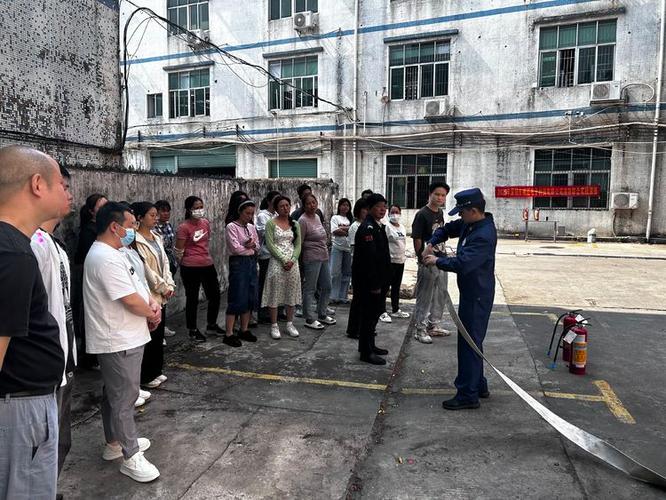 深圳市雄迈电子科技消防实战演练